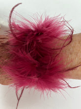 Load image into Gallery viewer, Freestyle feather wrist bands
