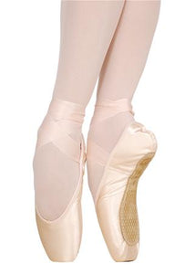 Pointe Shoe Fitting - We are fully qualified pointe shoe fitters at Bodies in Motion Stapleford Nottingham Derby