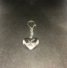 Load image into Gallery viewer, Capezio Heart Keyring
